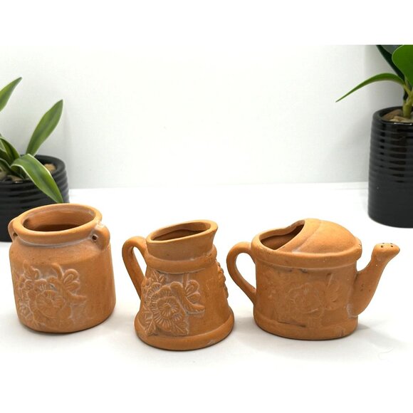 Set Of 3 Terracotta Miniature Floral Embossed Planters & Watering Can - Picture 6 of 6